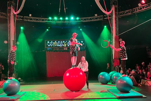 24-05-zirkus-1676587E72-7C62-8F86-FA8A-872D4A488137.jpeg
