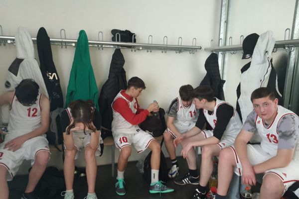 23-03-basketball-bezirksfinale-umkleide53C54C37-F140-315E-0B5F-23B6772EAAF7.jpg