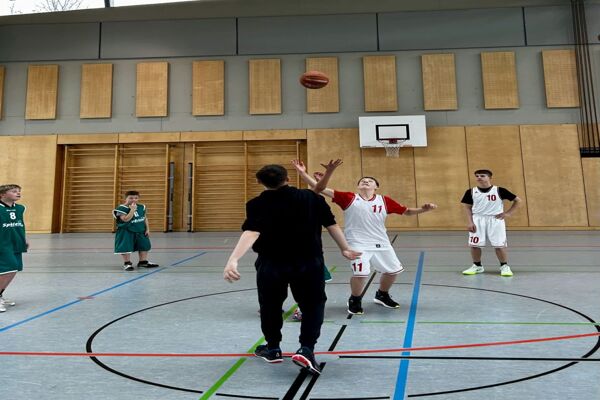 25-04-basketball-3-spieltag-0674E8EF1A-C9D8-051A-6F36-8F5DB15D08BF.jpg