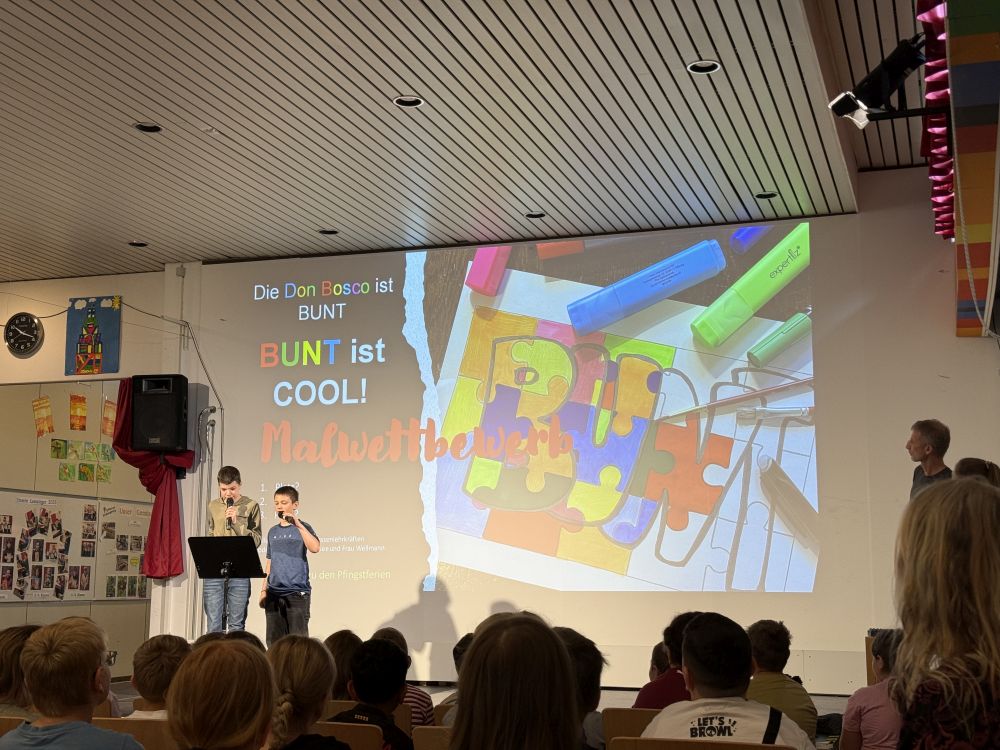 Schulversammlung vor den Pfingstferien